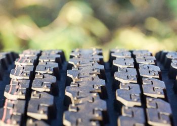 Pneu Importado vs. Nacional: Qual Escolher para o Seu Veículo?